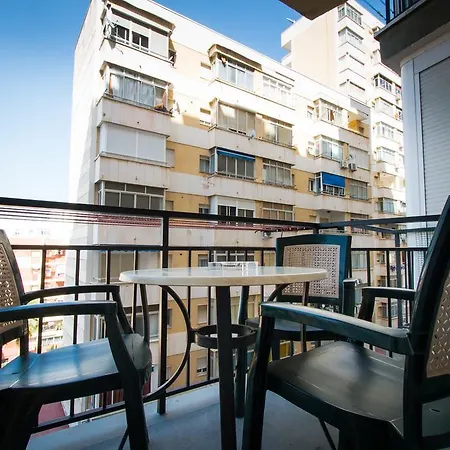 Appartamento Holidays2torremolinos Low Cost *