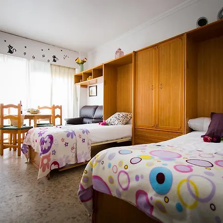 Holidays2torremolinos Low Cost Appartamento *