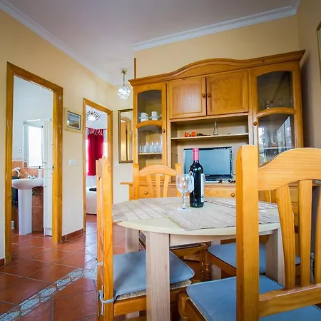 公寓 Holidays2torremolinos Low Cost 托雷莫利诺斯