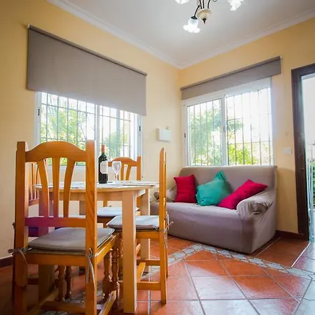 Holidays2torremolinos Low Cost Daire Torremolinos